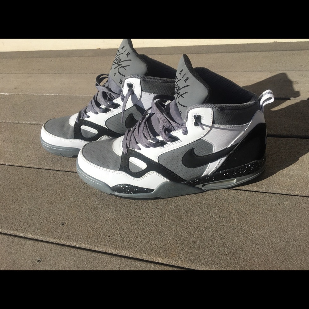 2013 Nike Air Flight size 12